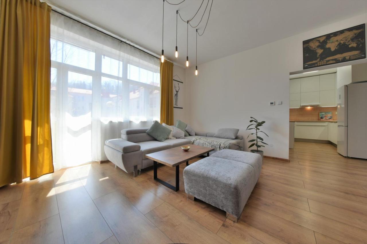 Big 75M2 Next To Opera Building In Direct Centrum, Air-Conditioned, Balcony, 24H Self Checking Banská Bystrica Exteriör bild