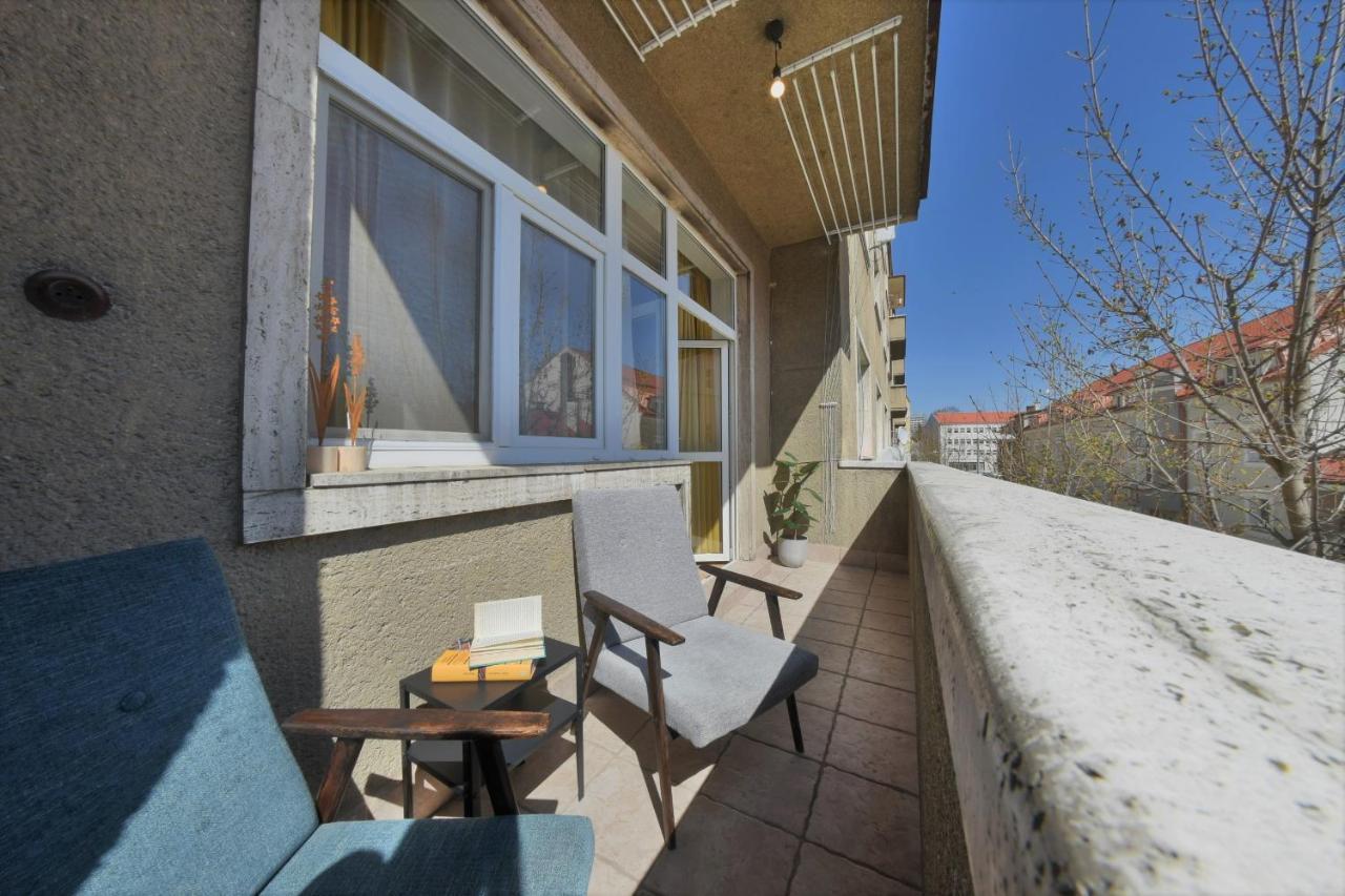 Big 75M2 Next To Opera Building In Direct Centrum, Air-Conditioned, Balcony, 24H Self Checking Banská Bystrica Exteriör bild